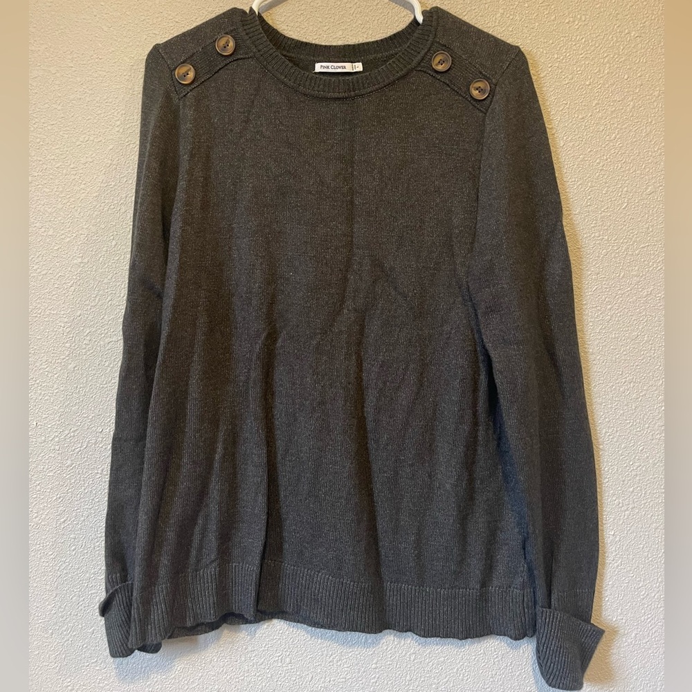 Women’s sweater